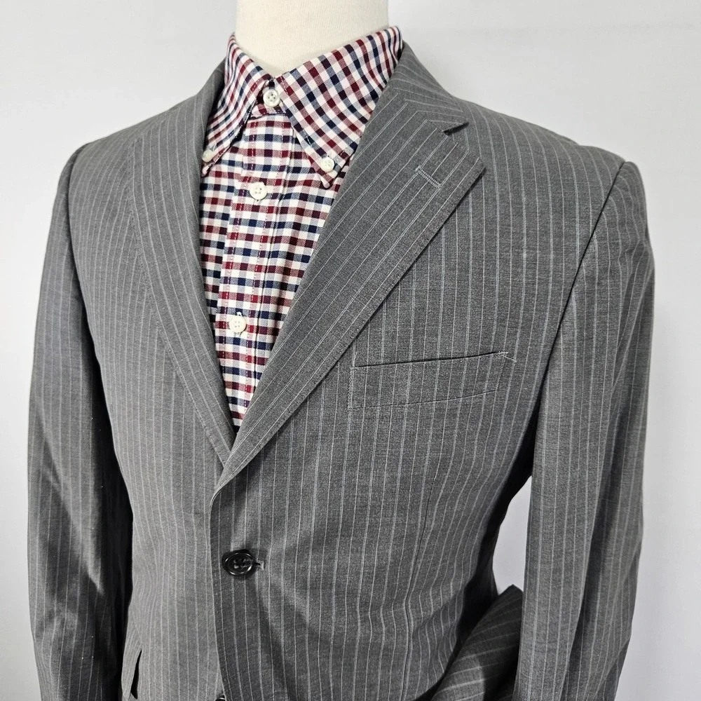 Banana Republic Men's Sport Coat Blazer Two Button Gray Striped Cotton Size 40S